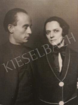  Kassák Lajos - Kassák Lajos felesége társaságában (Simon Jolán színésznő)